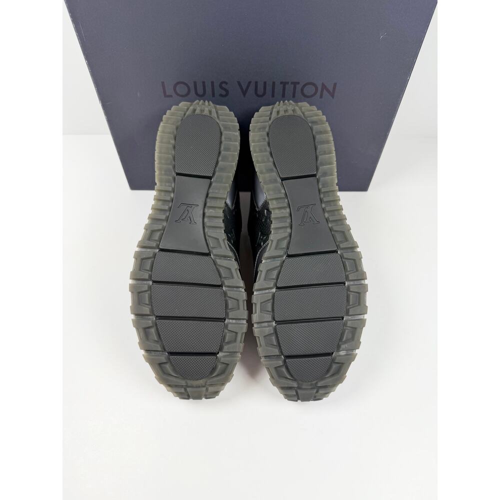 Size 10LV/11US - Louis Vuitton Runaway Black Sneakers NEW - Picture 7 of 10
